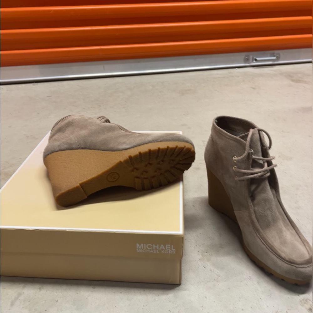 Suede ankle booties